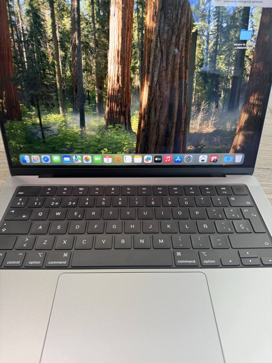 MACBOOK PRO RETINA 14 2023, M3/8GB RAM/512GB SSD SPACE GREY BOX - Imagen 4