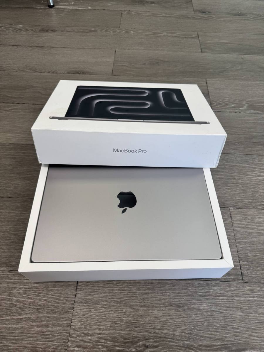 MACBOOK PRO RETINA 14 2023, M3/8GB RAM/512GB SSD SPACE GREY BOX - Imagen 9