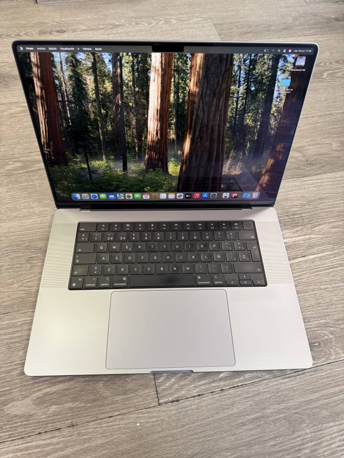 MacBook Pro 16" 2021, M1Pro/16GB RAM/512GB SSD SPACE GREY